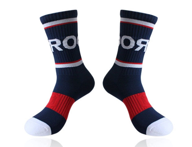 Multifunctional sports socks